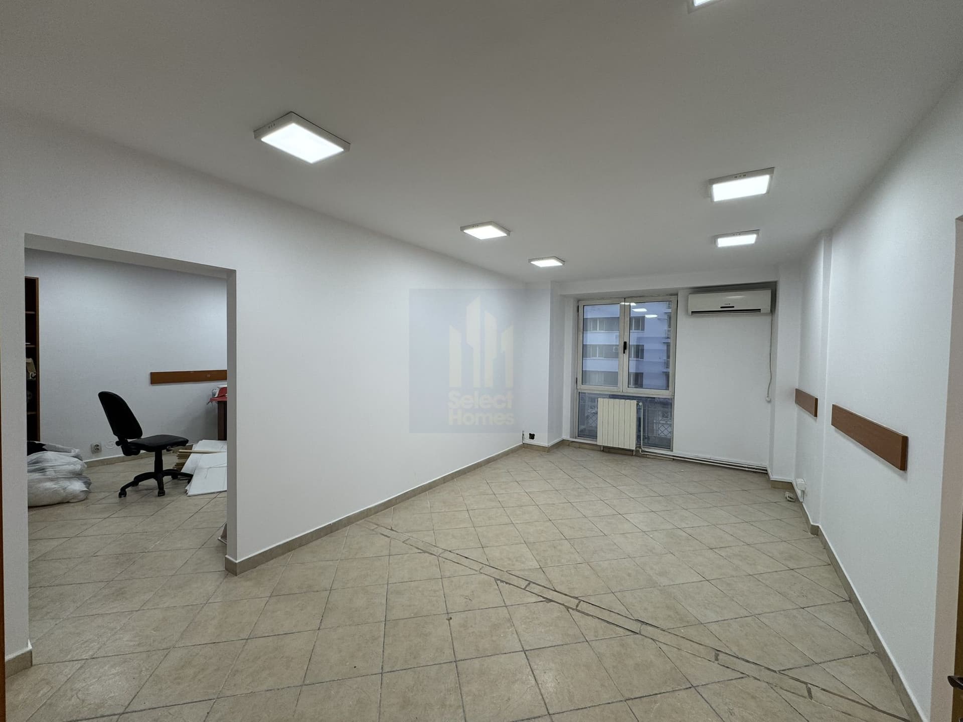 Spatiu de birouri de inchiriat in zona *Natiunile Unite* — fotografia 1 din 22