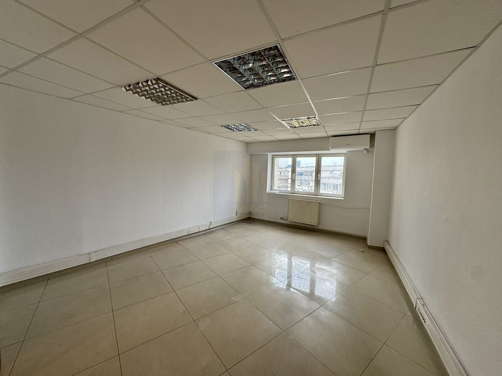 Spatiu de birouri 30mp de inchiriat in zona *Piata Unirii*