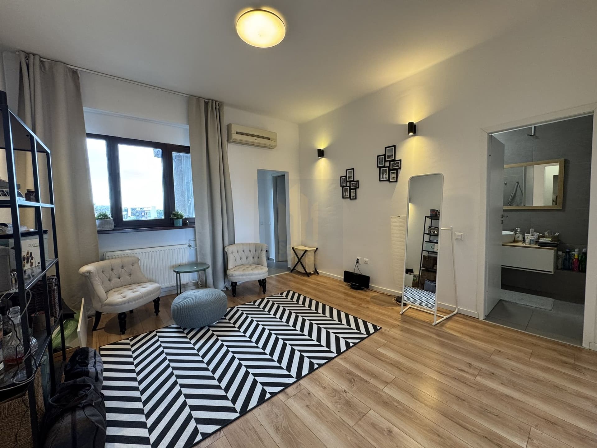 Apartament 3 camere de vanzare *Dacia - Vasile Lascar*